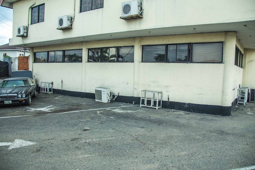Muriela Hotels 36/45