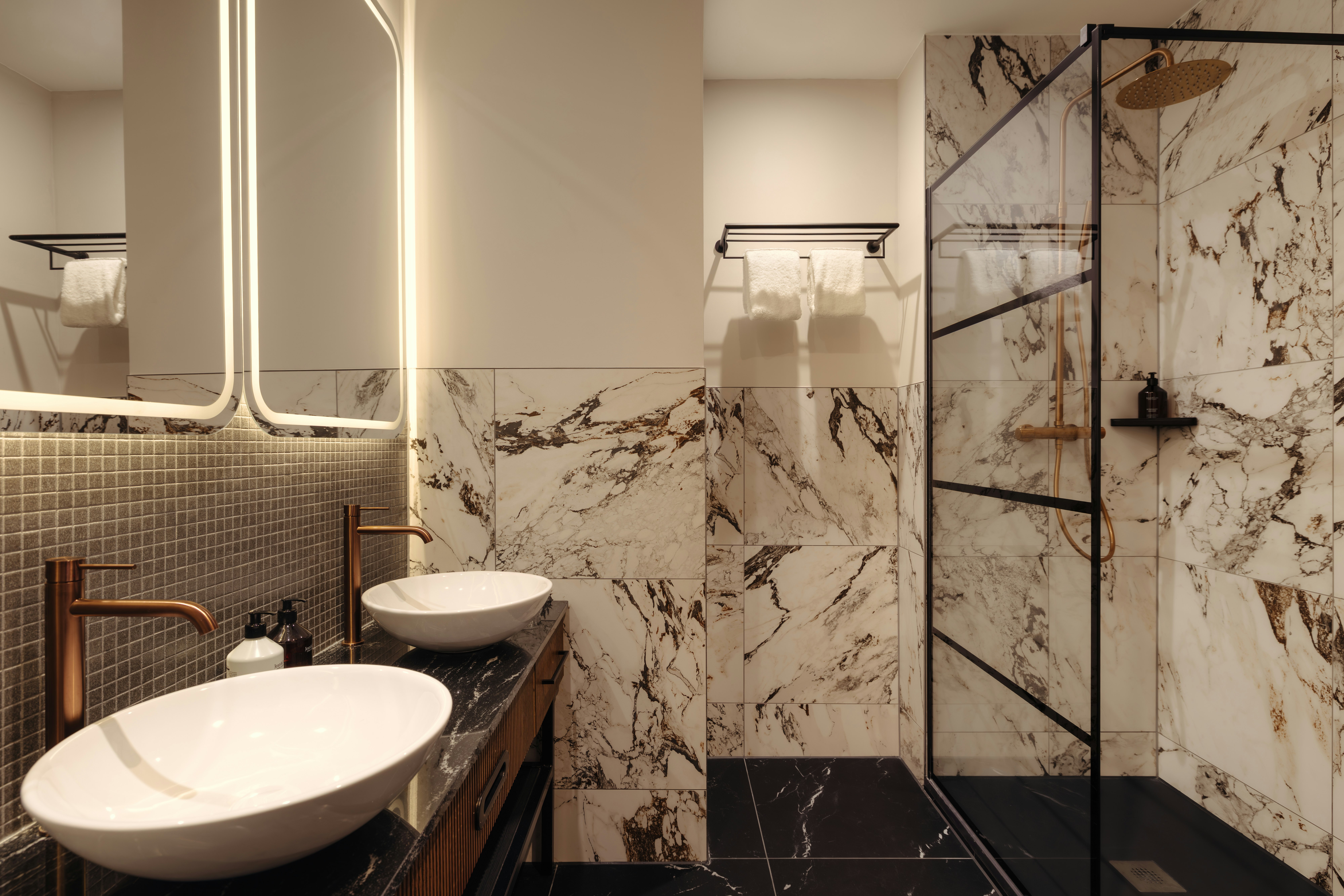 غرفة ديلوكس بسرير كينج، The Manor Amsterdam 7/8