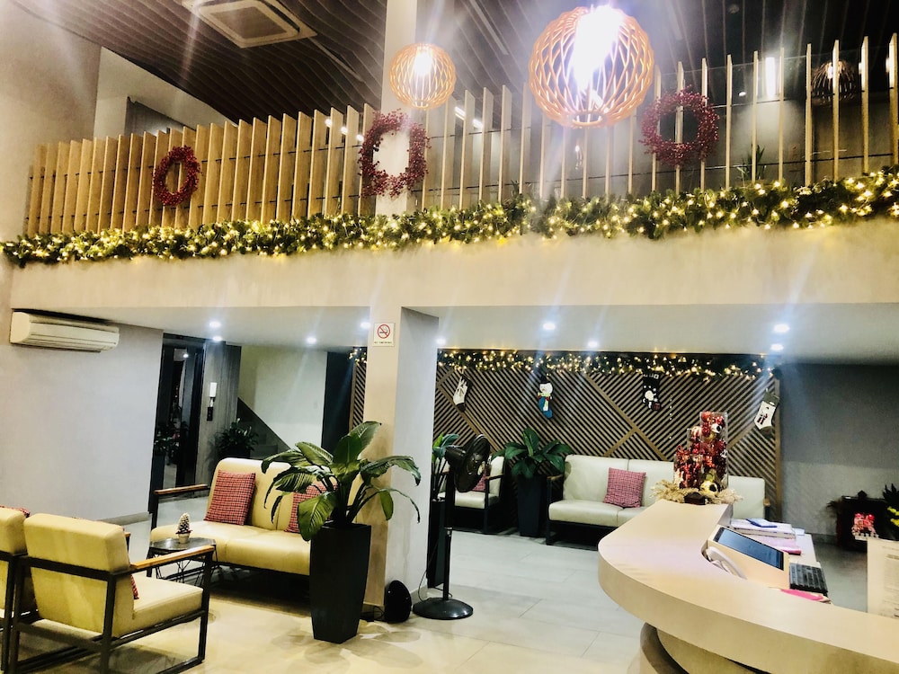 Royal Dragon Boutique Hotel 45/59