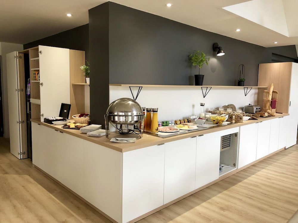 ibis Styles Lille Neuville en Ferrain 2/47