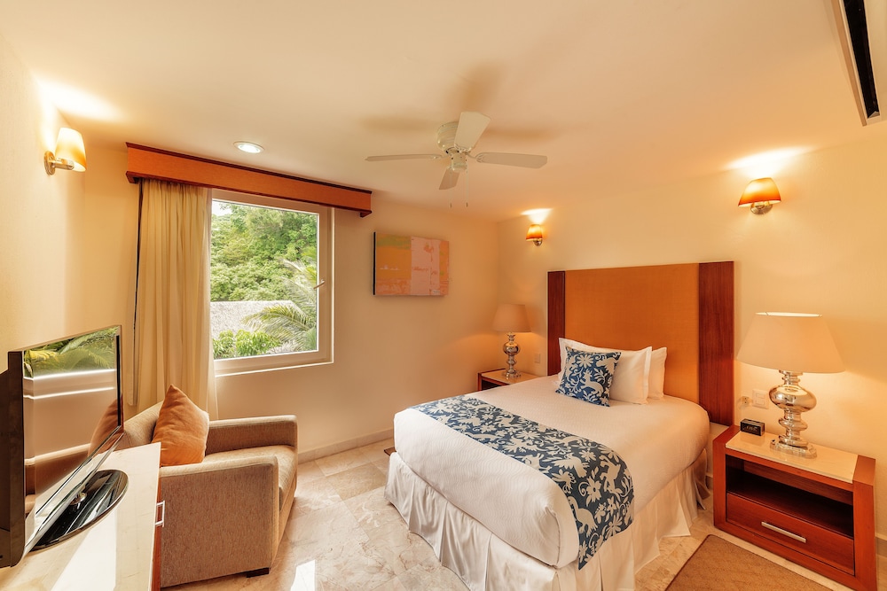 3 Bedrooms, Grand, 2 Double Beds, 2 King Beds