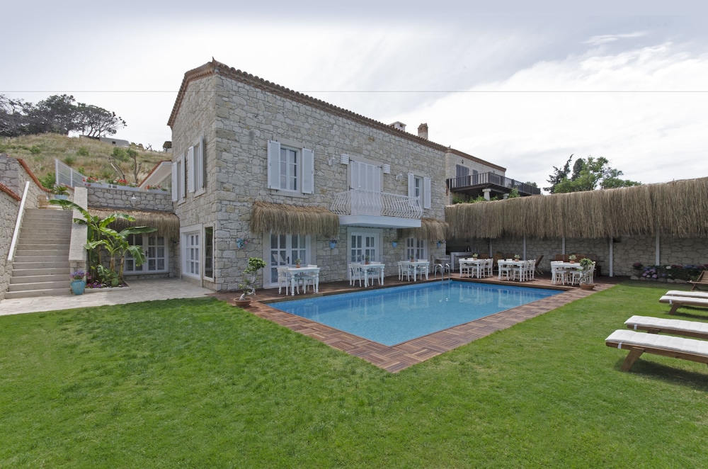 Alacati Roka Tas Otel 27/29