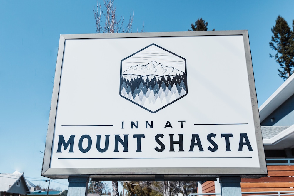 Inn at Mount Shasta 2/57