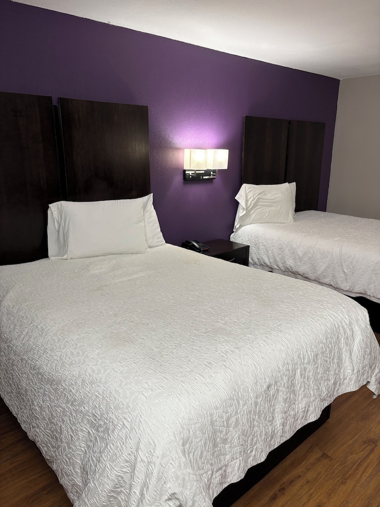 Relax Inn & Suites 6/21