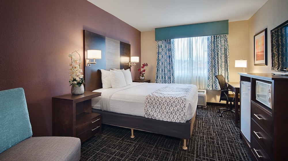 Best Western Fort Myers Inn and Suites 15/35