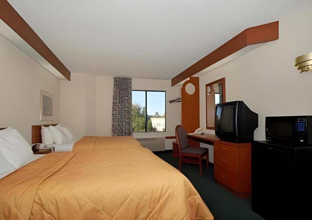 Baymont By Wyndham Mooresville 4/37