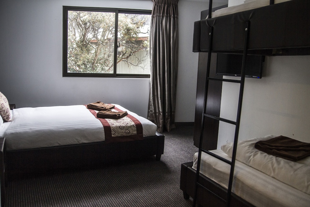 DUCK INN MT BULLER 35/61