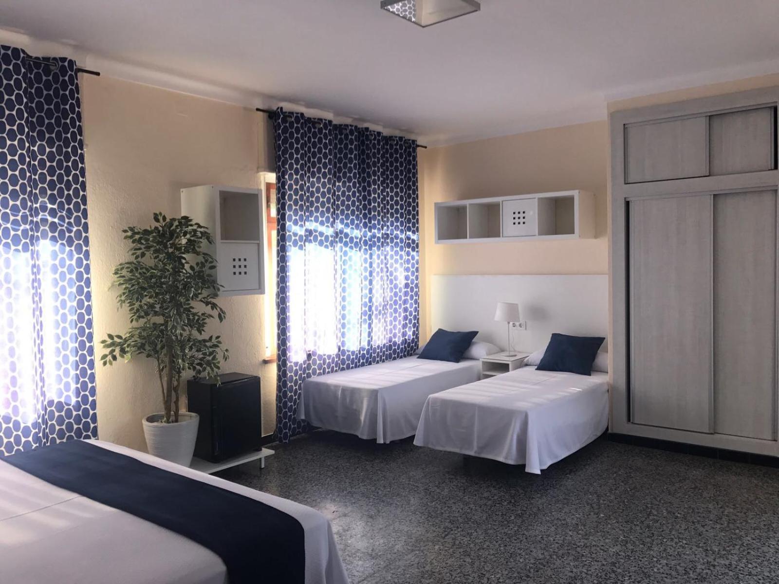 Hotel Gri-Mar 7/37