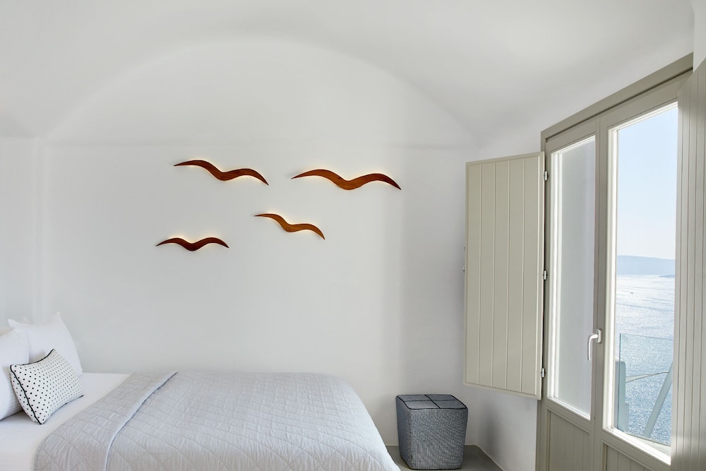 Allure Breeze Suites 26/79