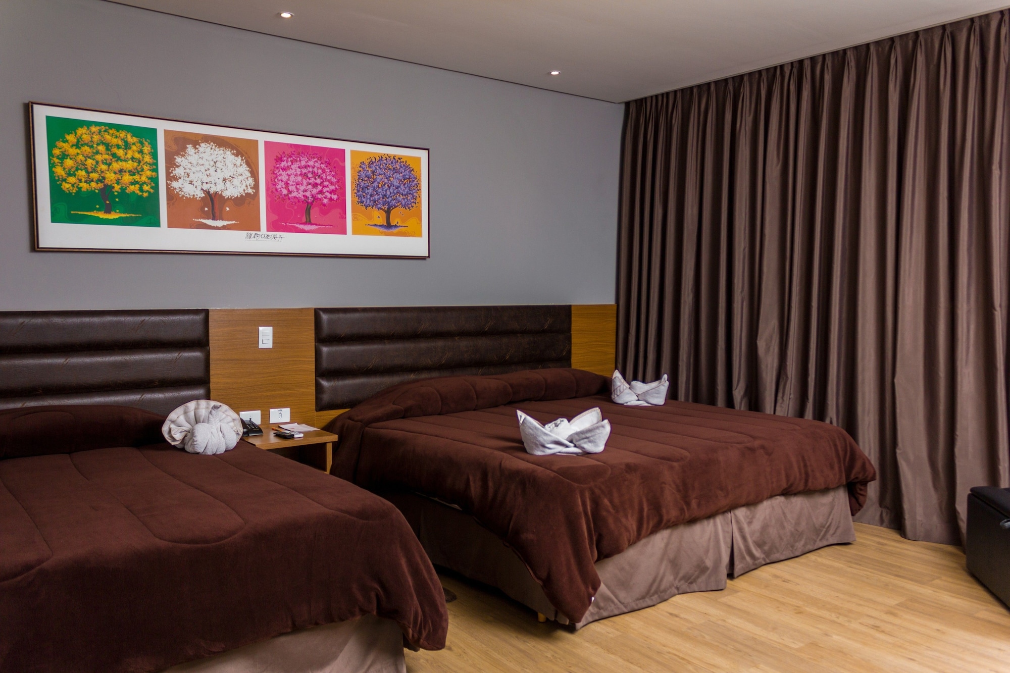 Master, Suite, Double and Twin Beds
