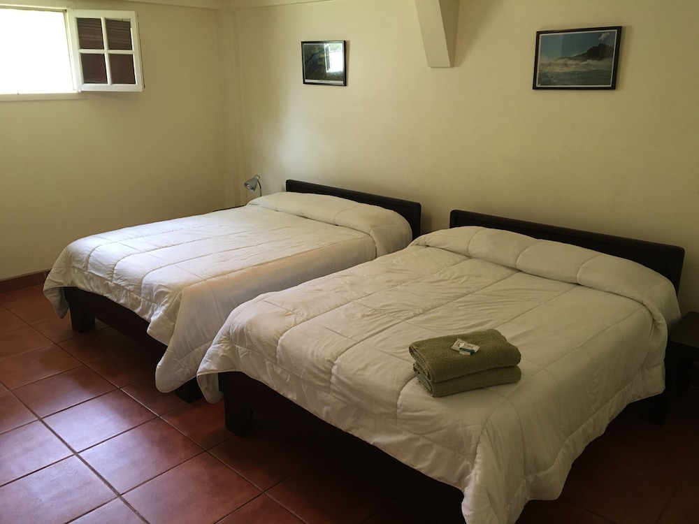 ROOM, DOUBLE BED, SHARED BATHROOM