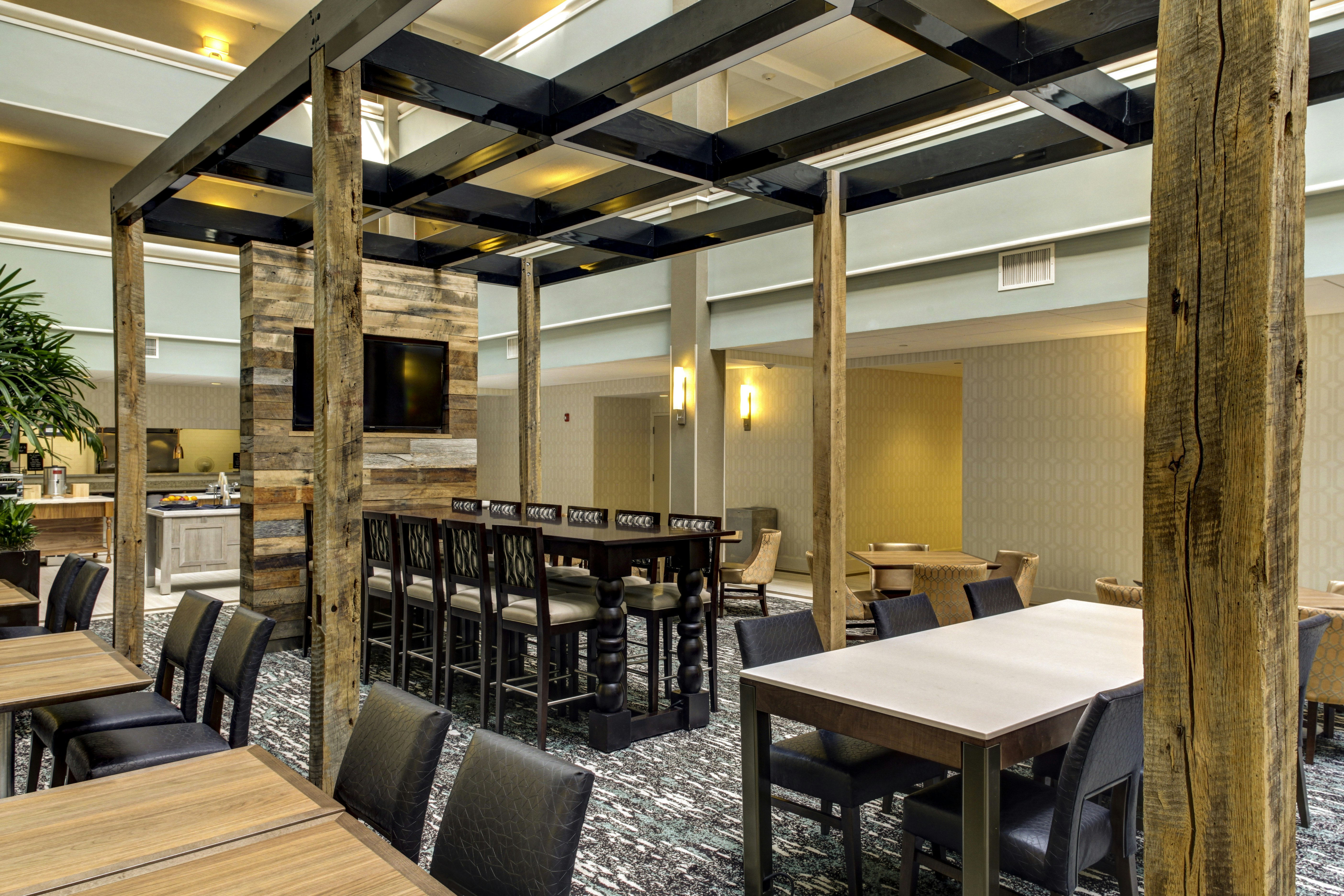 Embassy Suites Williamsburg 34/55