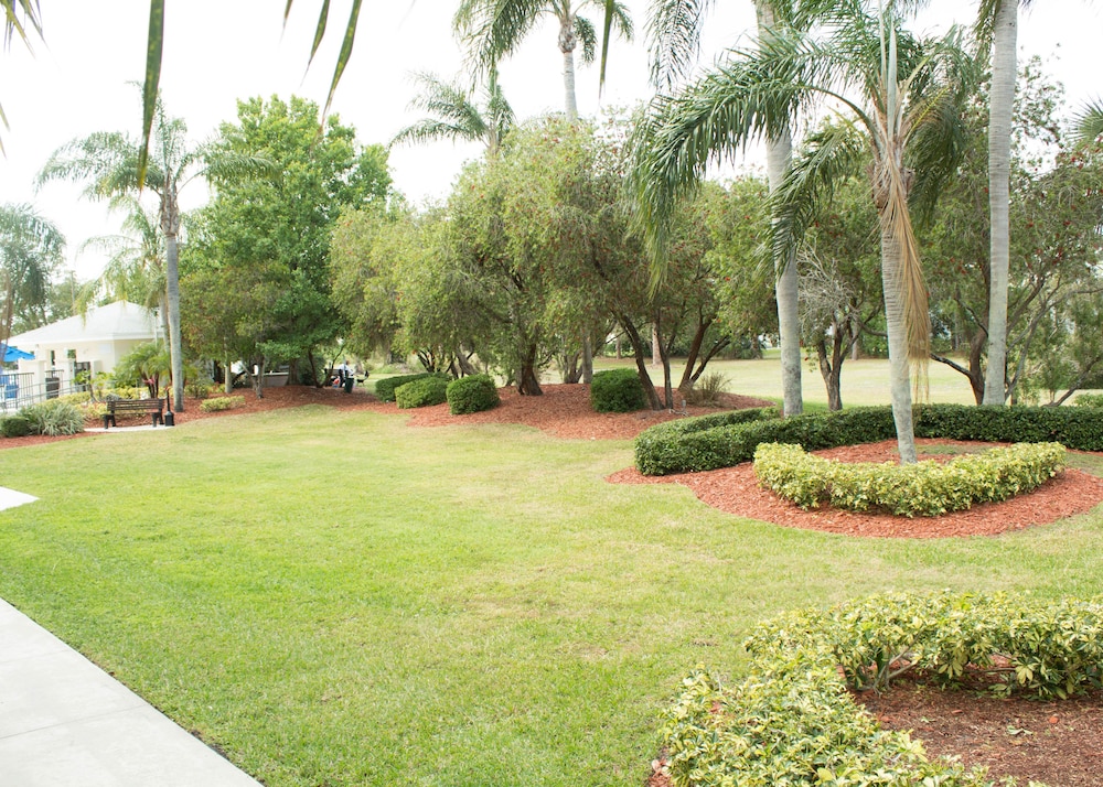 Holiday Inn Port St. Lucie 45/53