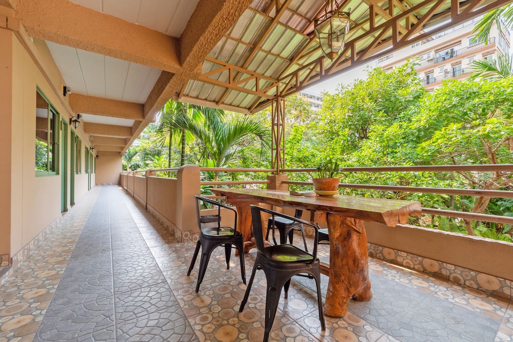 Capital O 75379 Sabai Living Pattaya 39/50