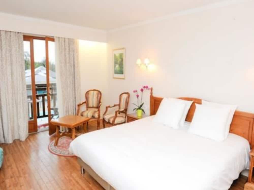 HOTEL LE CLOS DEAUVILLE SAINT-GATIEN 15/57