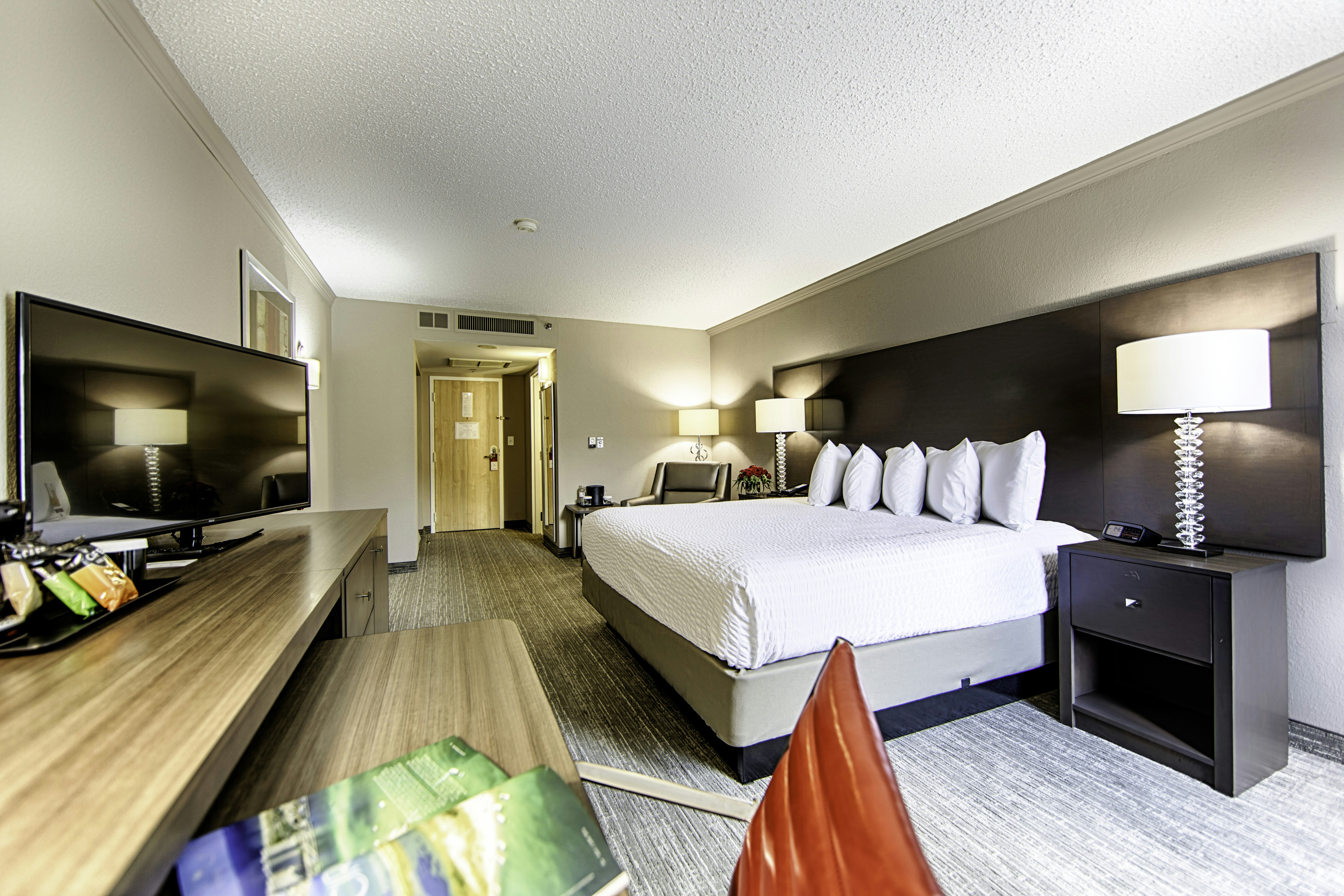 Hotel Capstone 11/47