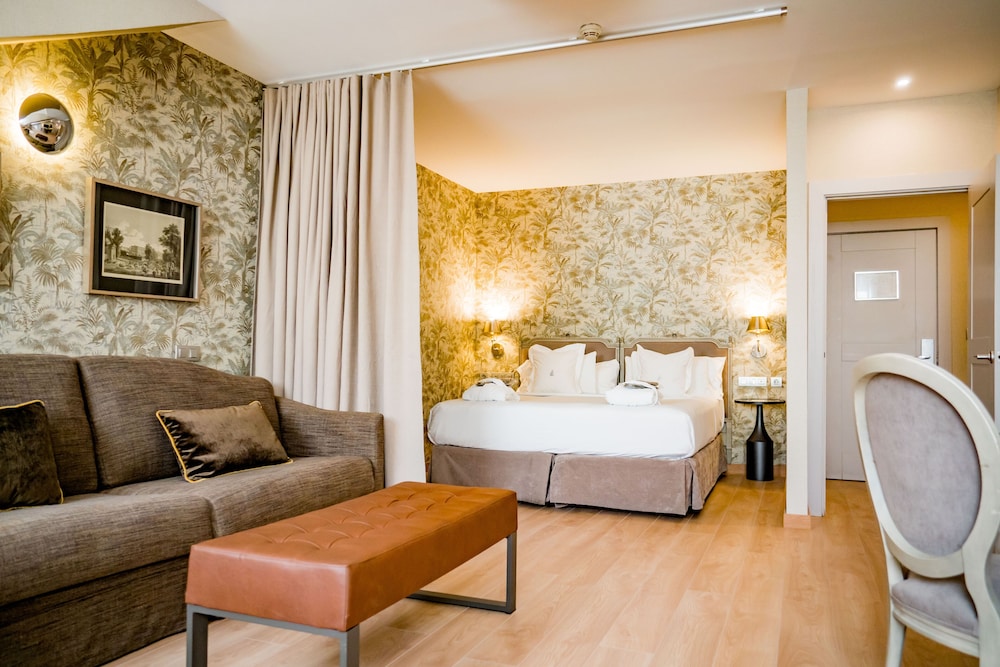 Meninas Hotel 50/73
