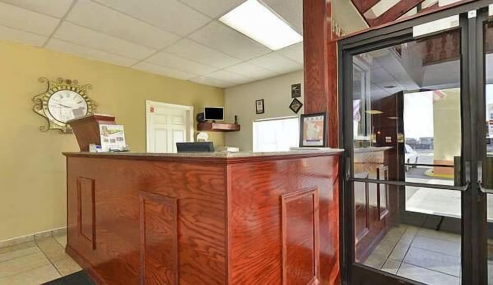 Americas Best Value Inn Marion IL 6/35