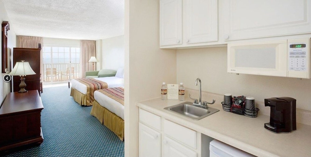Paradise Plaza Inn 38/42