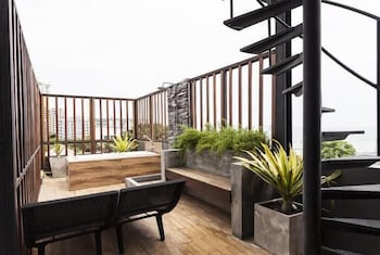 5Ive Beach House Hotel 11/43