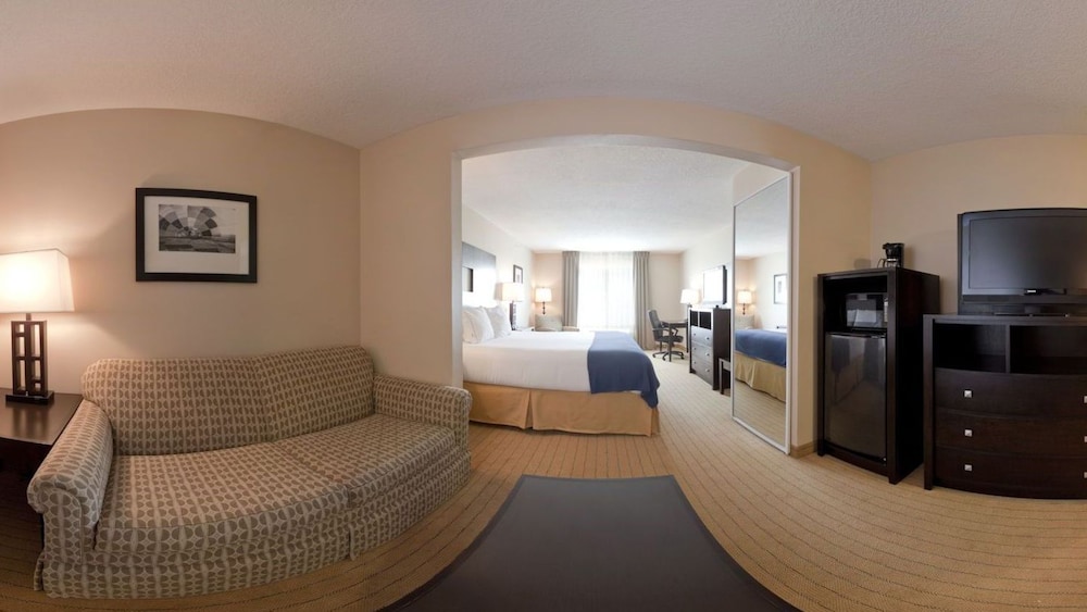 Holiday Inn Express Hotel Suites Albuquerque Airport 29/44