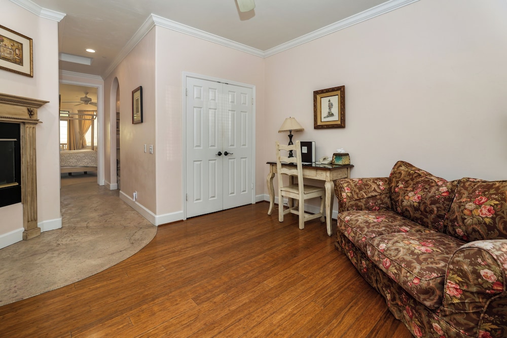 Cayucos Sunset Inn Bed and Breakfast 28/50
