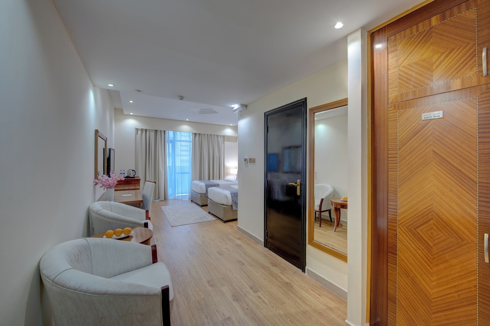 Vendome Plaza Hotel 49/62