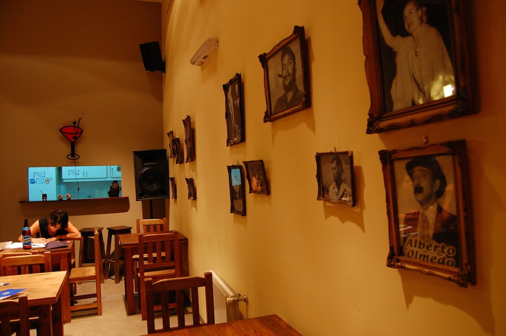 Sabatico Travelers Hostel 33/50
