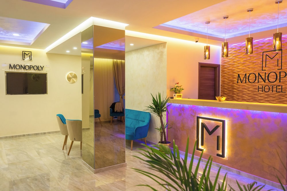 Monopoly Hotel 8/50