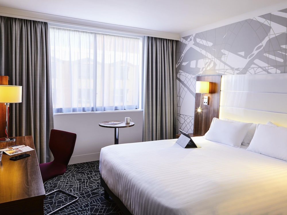 Mercure Telford Centre 20/69