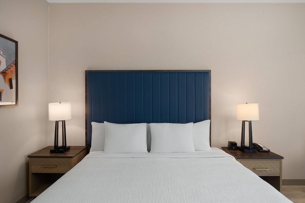 La Quinta Inn & Suites by Wyndham Tracy 28/53