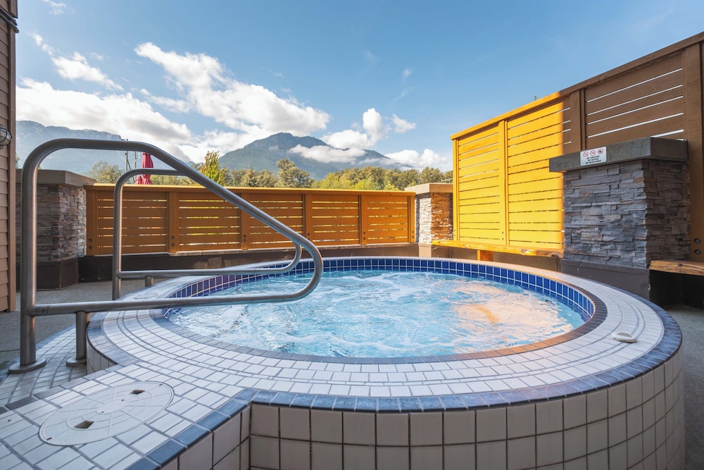Executive Suites Hotel Resort Squamish 27/68