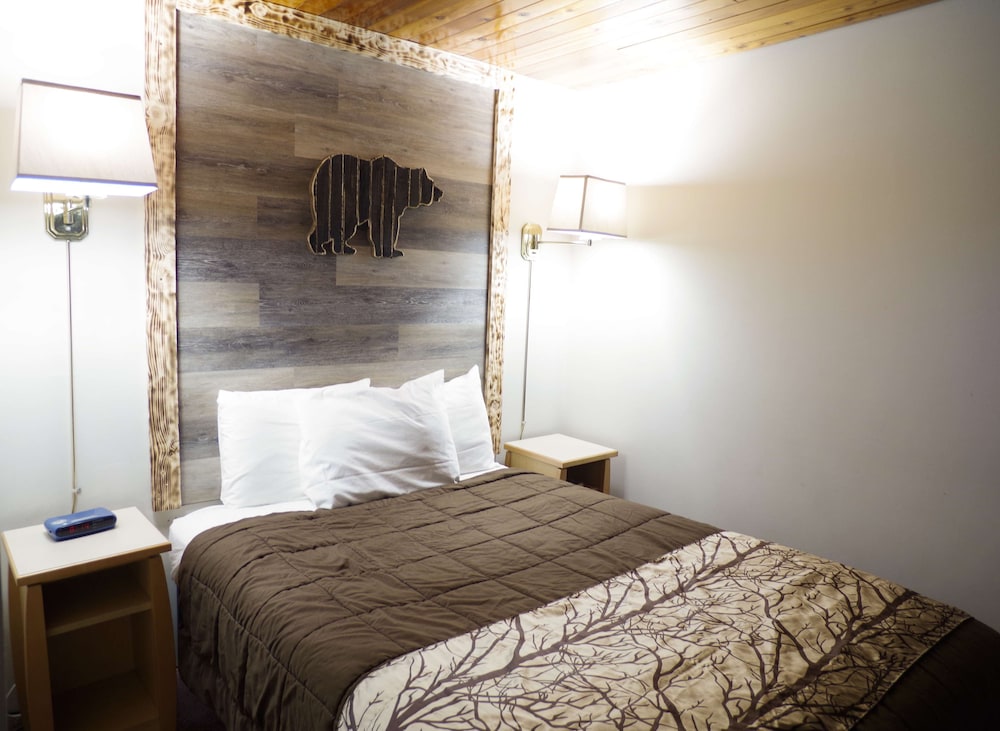 EasyStay Inn & Suites Fernie 19/37