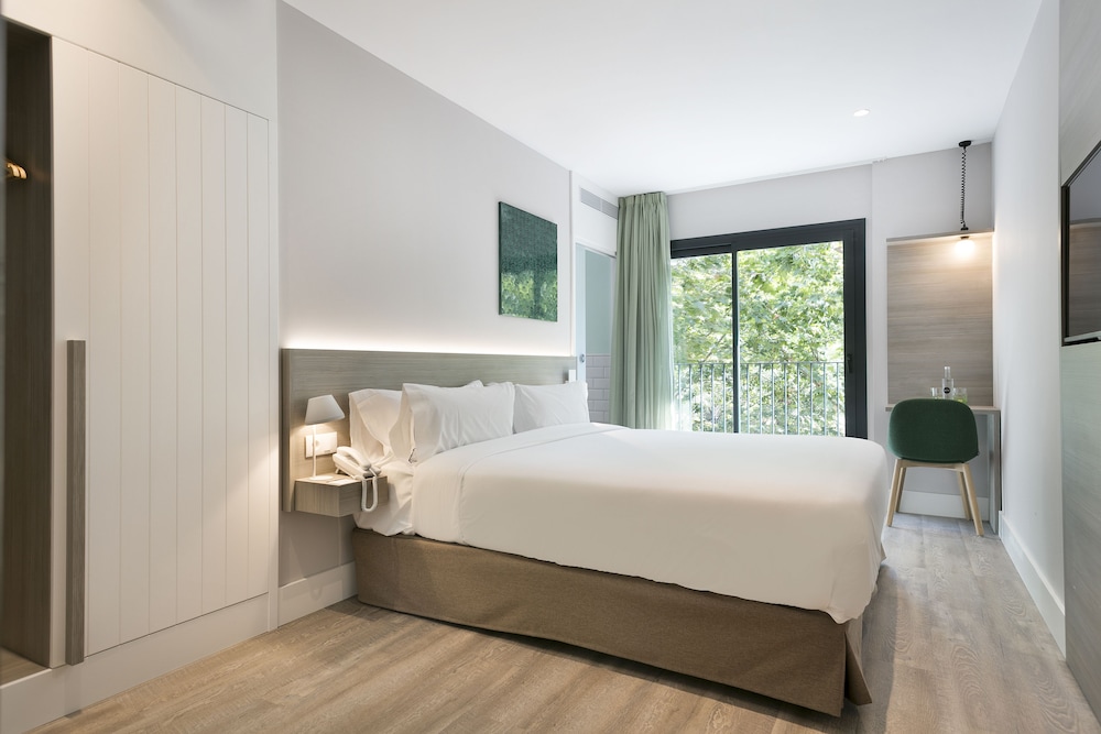 Niu Barcelona 14/64
