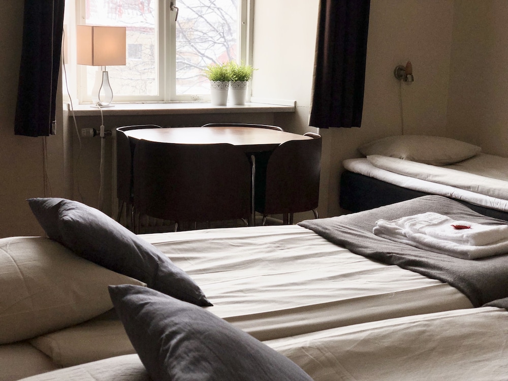 Järnvägshotellet 12/41