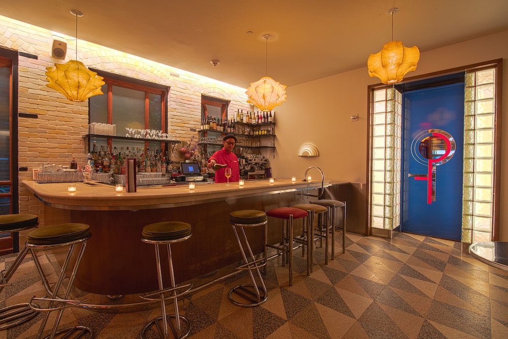 The Frederick Hotel 39/48