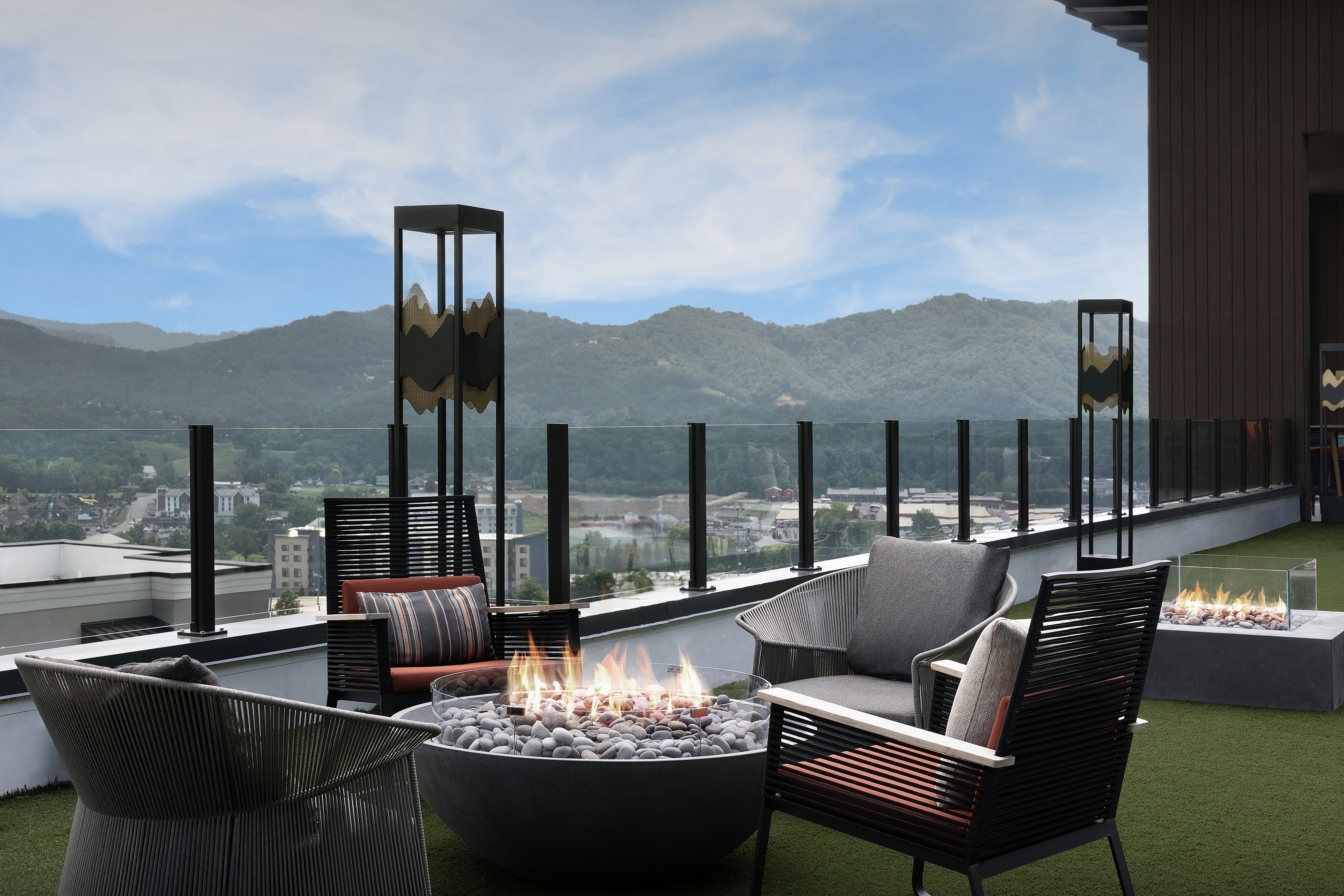 Embassy Suites by Hilton Pigeon Forge Resort 39/40