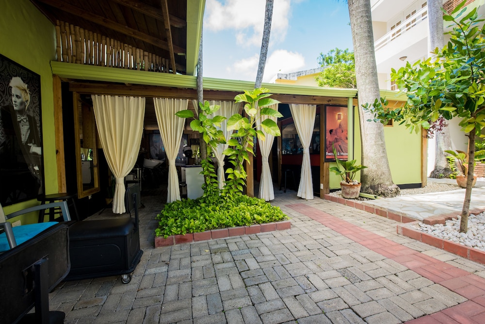 Terra Linda Resort 38/50
