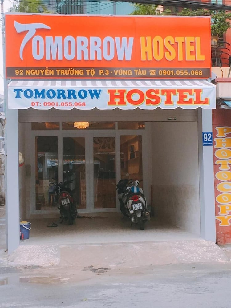 Tomorrow Hostel 29/40