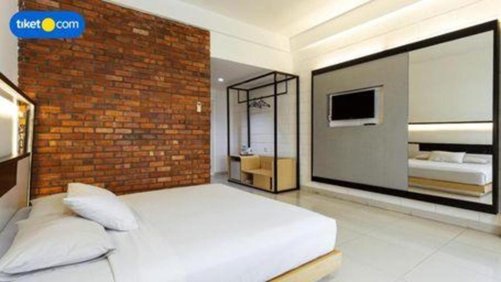 Hotel Buana Lestari 12/37