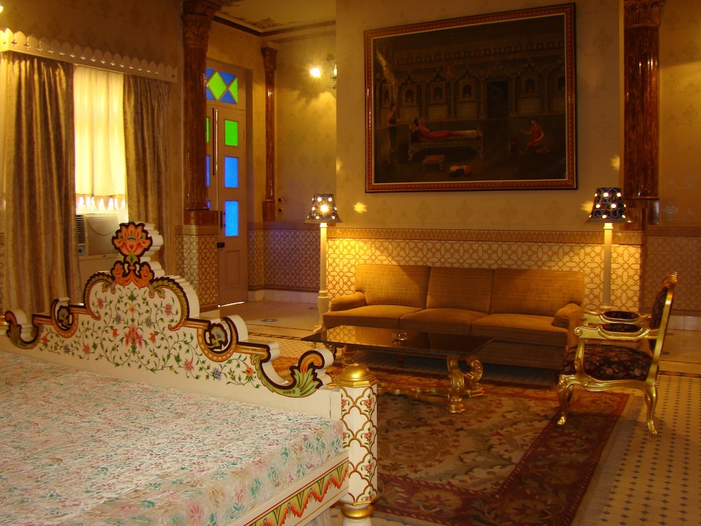 BHANWAR NIWAS HOTEL 21/45