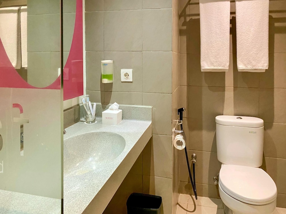 fave plus hotel Palembang 44/44