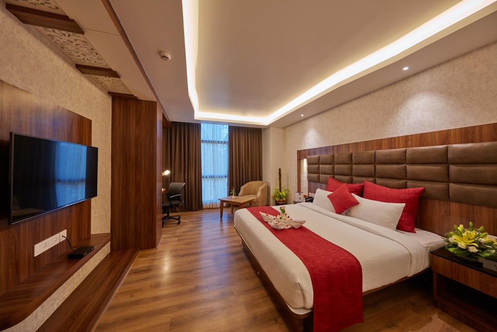 Shivas Galaxy Hotel 13/41