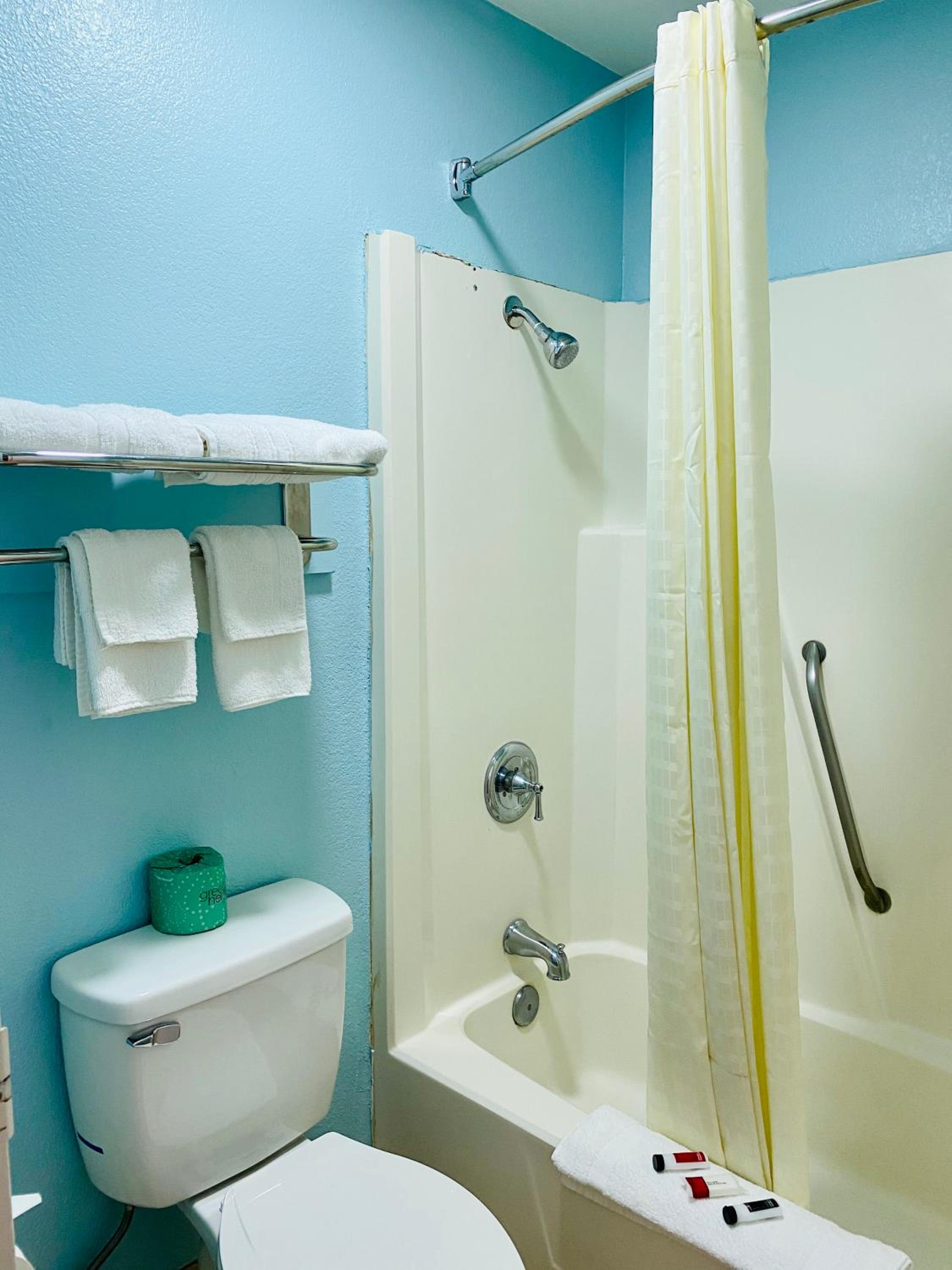 Days Inn by Wyndham Maysville Kentucky 28/30