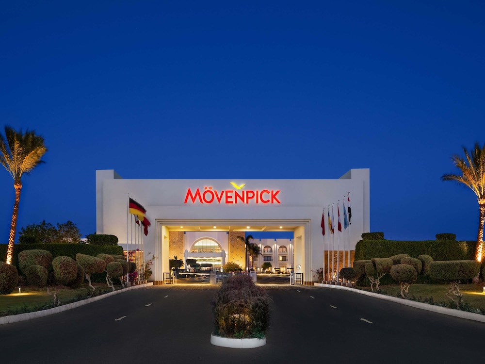 Movenpick Waterpark Resort and Spa Soma Bay 4/83