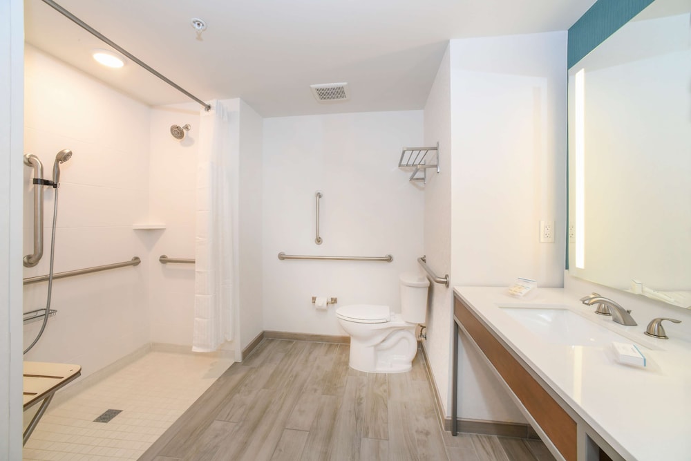 Hilton Garden Inn Cincinnati Midtown 20/58