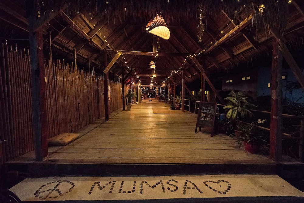 Mumsa Beach Resort & Restaurant 12/66