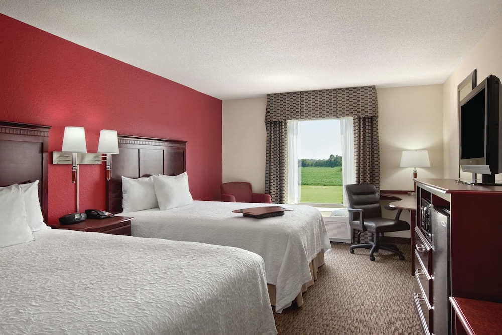 Hampton Inn & Suites Millington 21/59