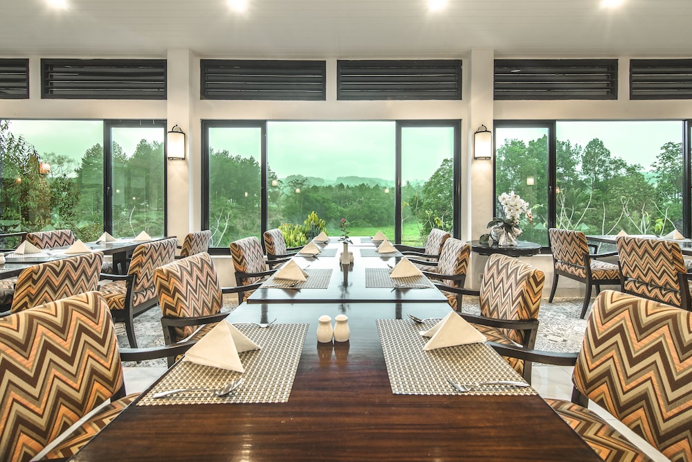 Lido Lake Resort by MNC Hotel 45/63