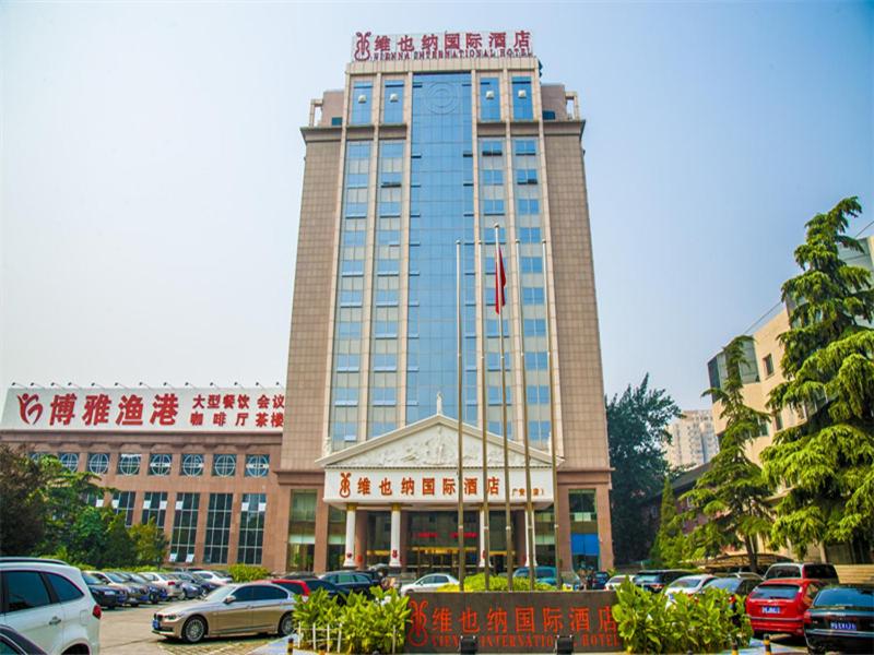 Vienna International Hotel Guang'anmen 3/32